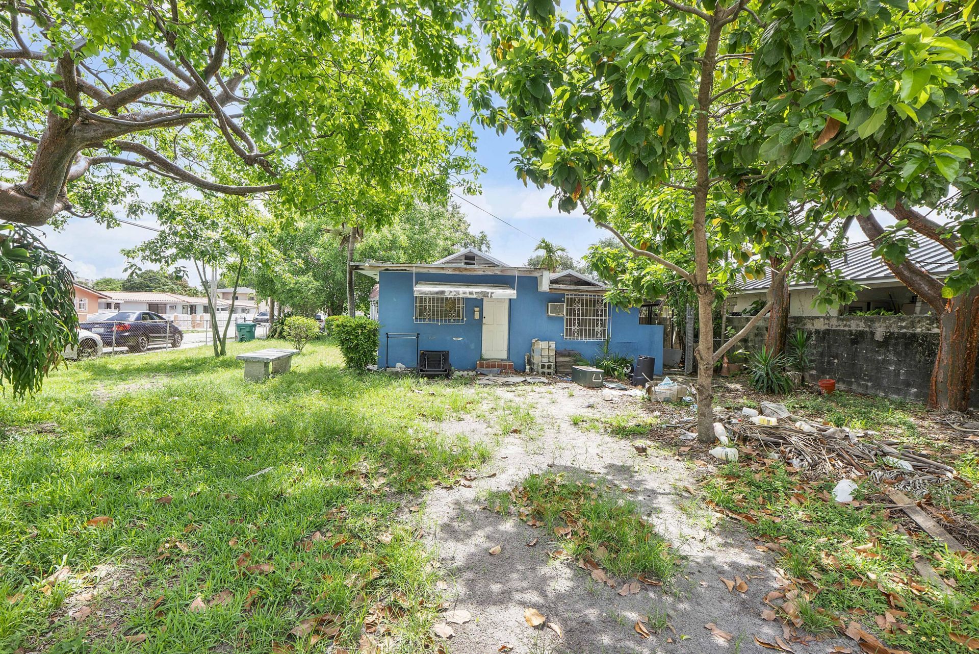 2476 NW 15th Street, Miami, FL 33125 Photo