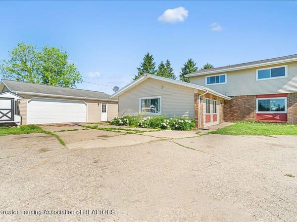 7819 Eaton Rapids Road, Springport, MI 49284