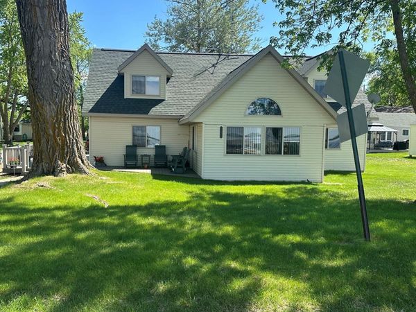 1220 E Lake Street, Osakis, MN 56360