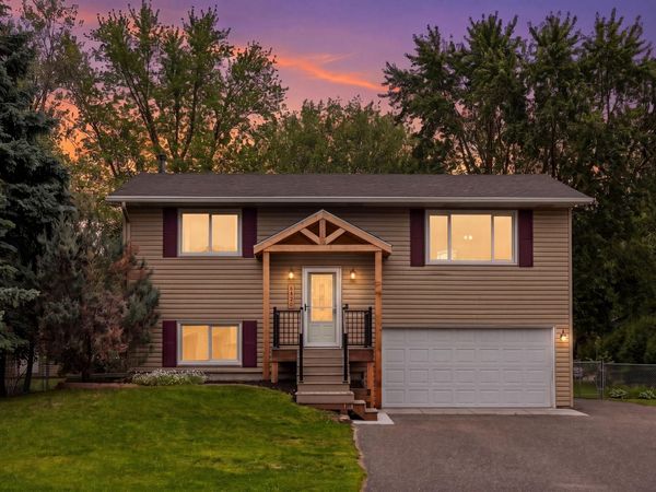 6420 Tomahawk Trail, Circle Pines, MN 55014