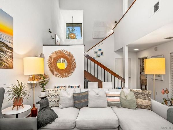 2538 Caminito Muirfield, La Jolla, CA 92037