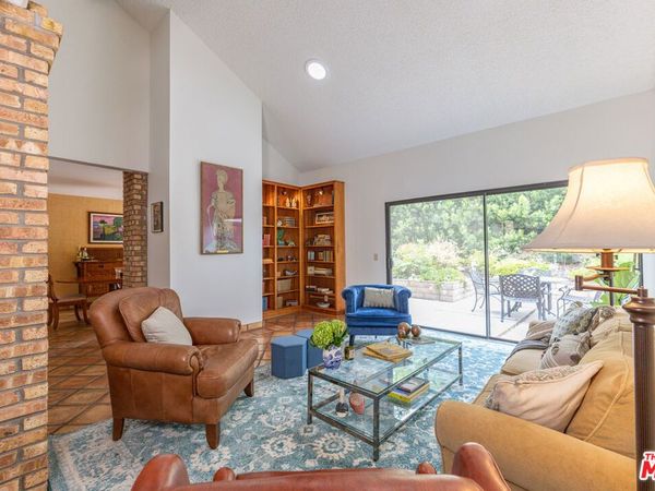 449 Willamette Lane, Claremont, CA 91711