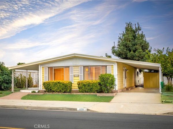 1255 W Johnston, Hemet, CA 92543