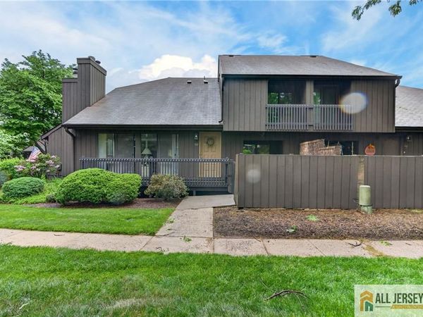 108 Westgate Drive , Edison, NJ 08820