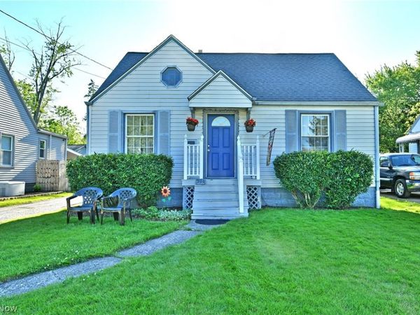 394 Meadowbrook Avenue SE, Warren, OH 44483