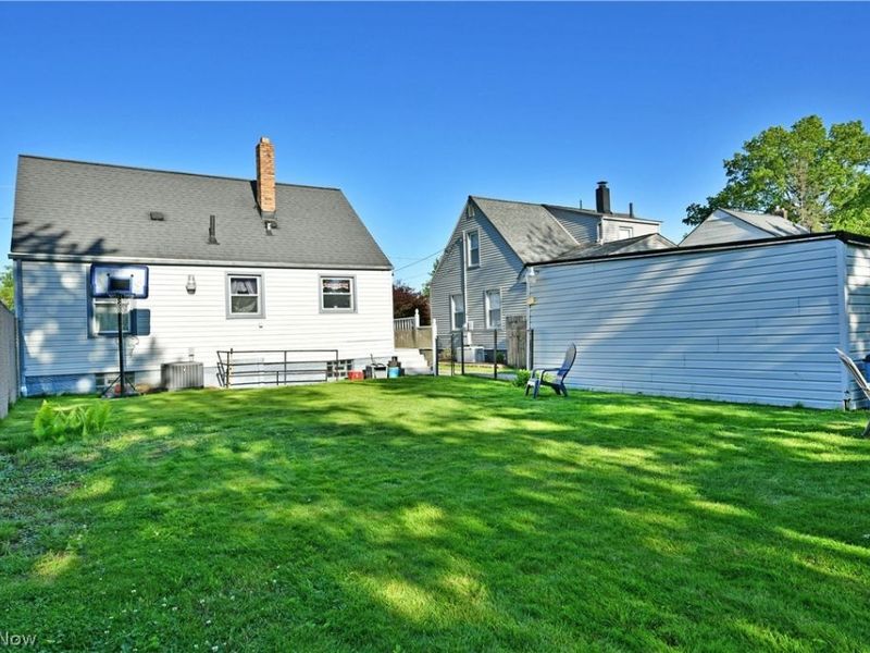 394 Meadowbrook Avenue SE, Warren, OH 44483 Photo 10