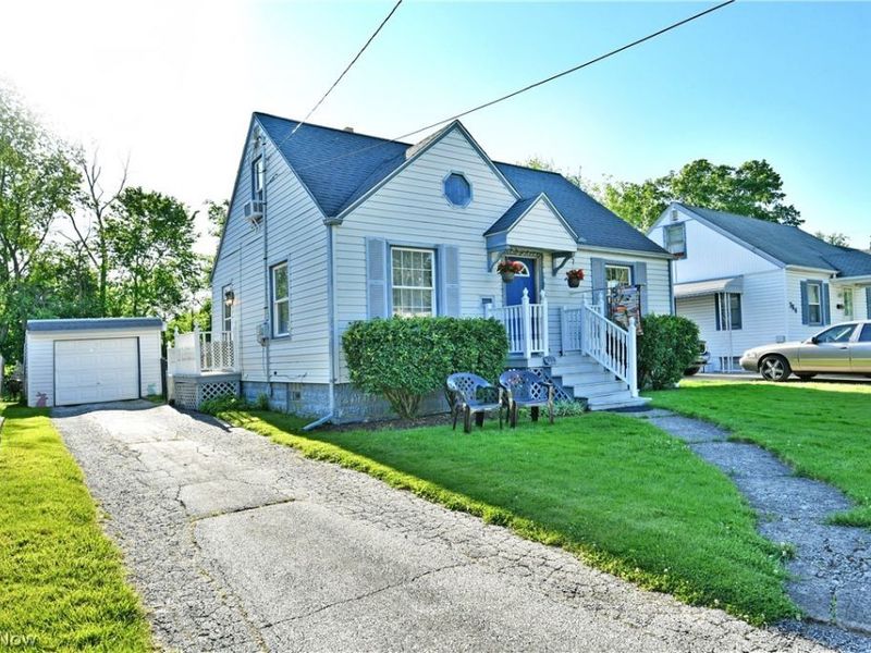394 Meadowbrook Avenue SE, Warren, OH 44483 Photo 2