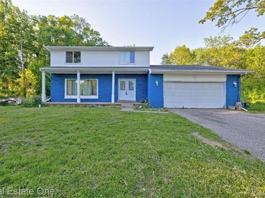 4161 Seymour Lake Road, Brandon Twp, MI 48371