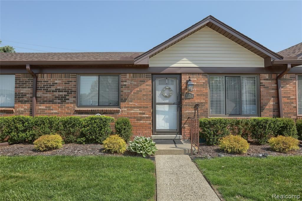 30784 Quinkert Street, Roseville, MI 48066 Main Photo