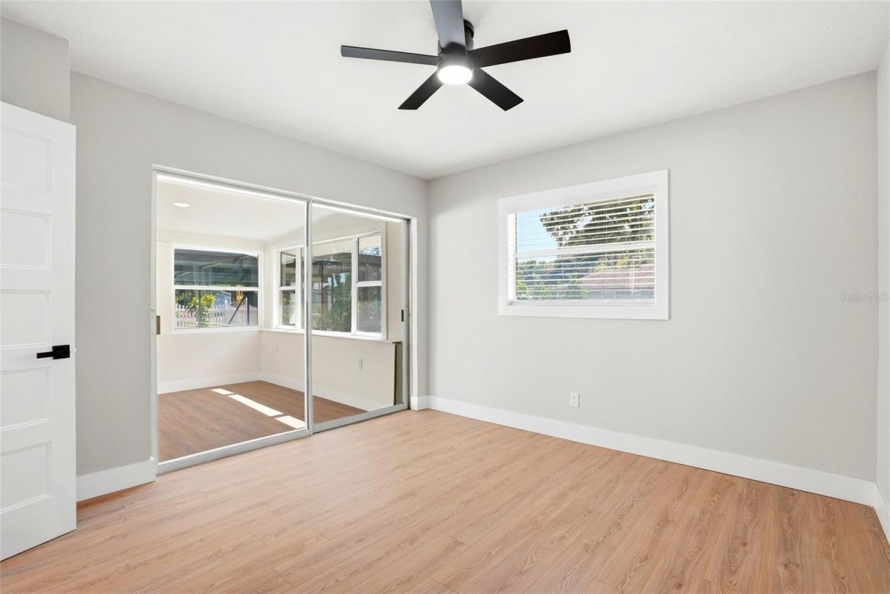 695 41st Street N, Saint Petersburg, FL 33713 Photo