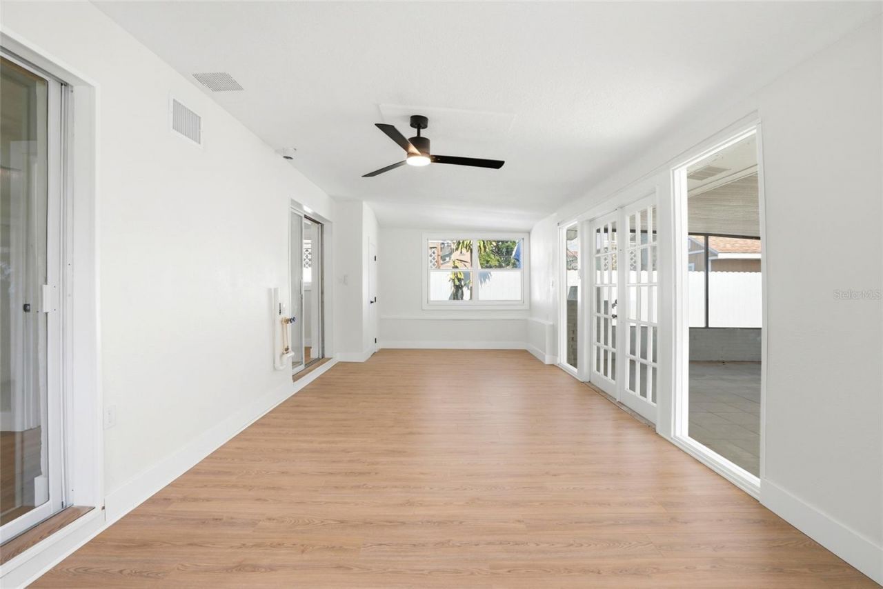 695 41st Street N, Saint Petersburg, FL 33713 Photo