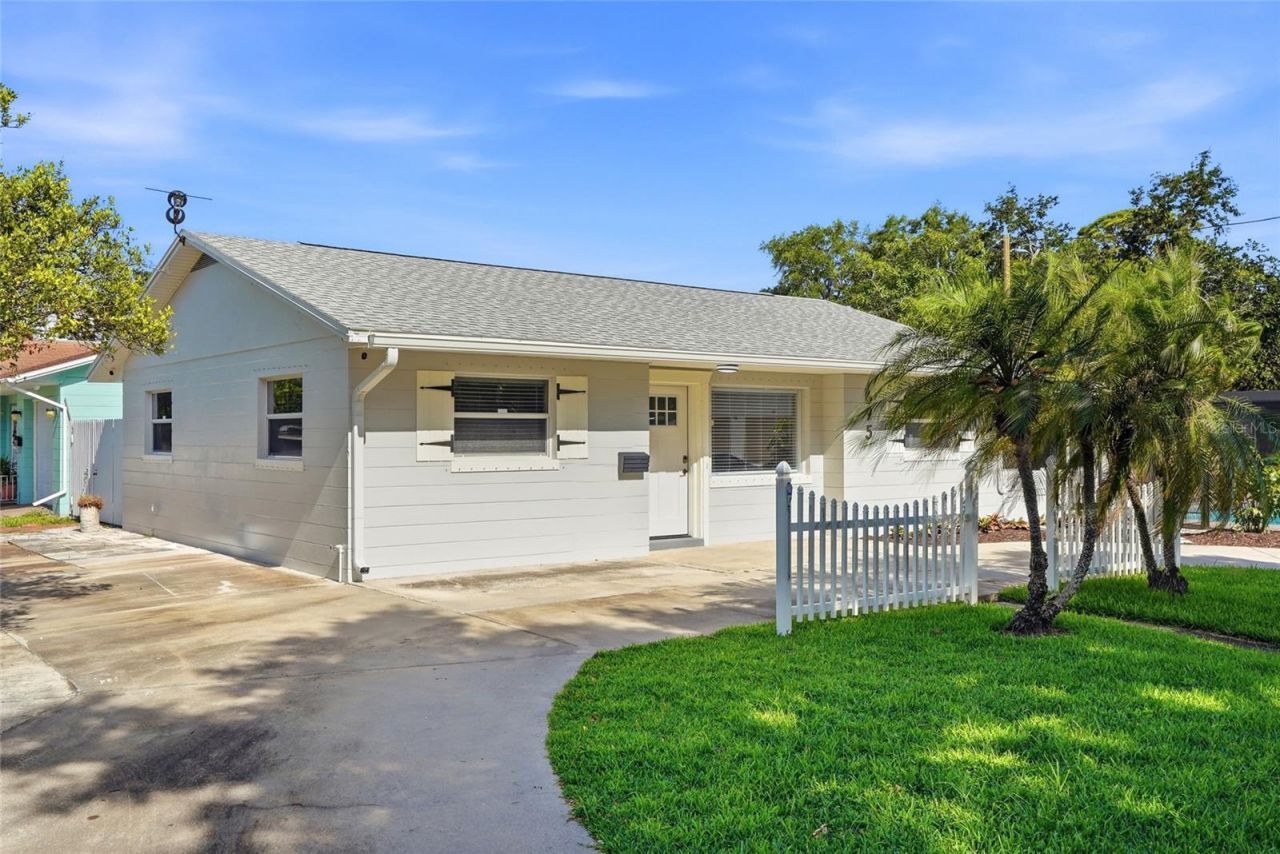 695 41st Street N, Saint Petersburg, FL 33713 Photo
