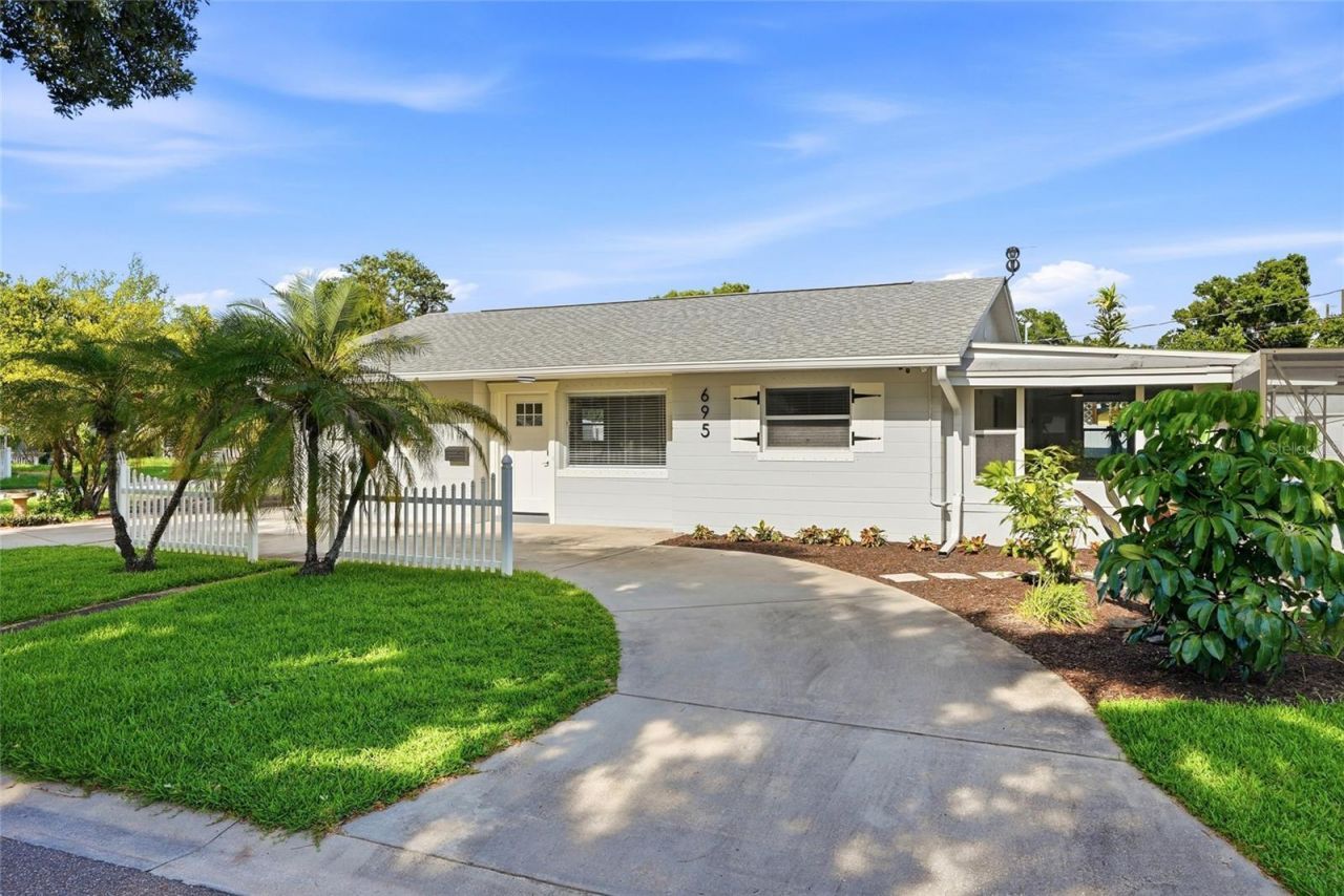 695 41st Street N, Saint Petersburg, FL 33713 Photo