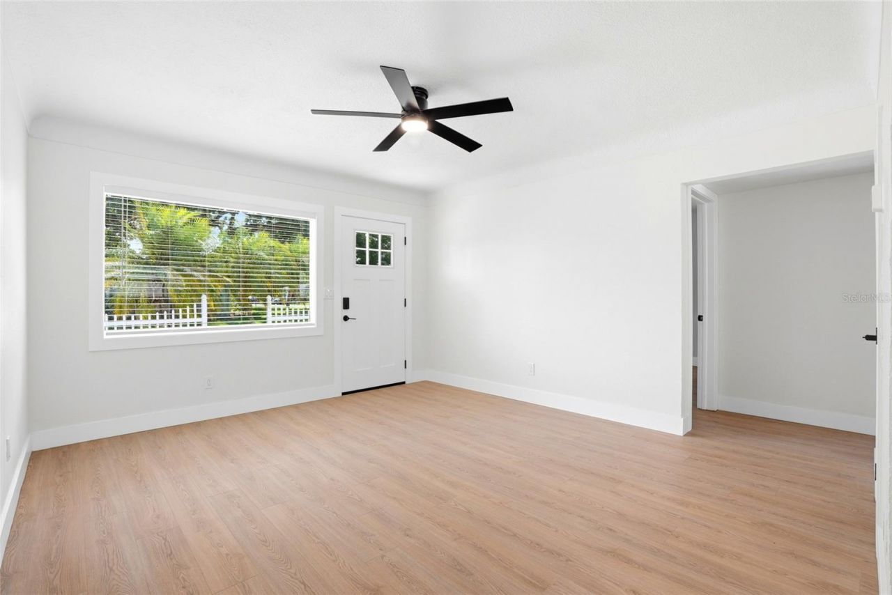 695 41st Street N, Saint Petersburg, FL 33713 Photo