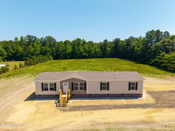 688 Deep Creek Road, Hertford, NC 27944