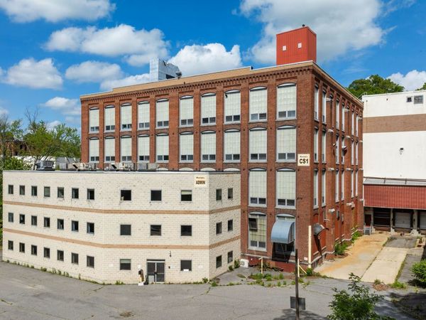 20 Cameron St, Clinton, MA 01510