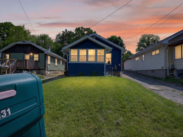 131 Park Drive, Jackson, MI 49203