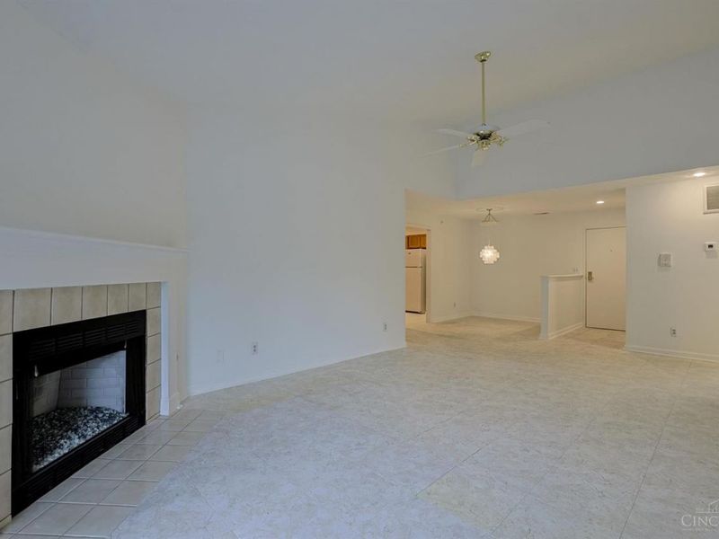 4341 Regency Ridge Court, Unit 303, Green Township, OH 45248 Photo 7