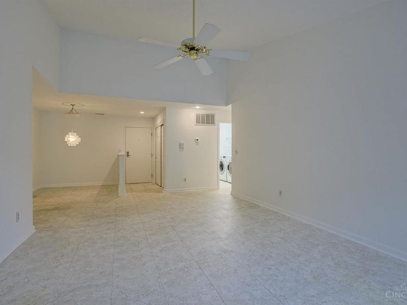 4341 Regency Ridge Court, Unit 303, Green Township, OH 45248 Photo 8