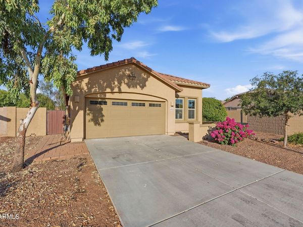 4945 S TWINLEAF Drive, Gilbert, AZ 85298