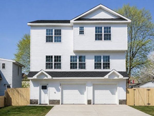 217 Seeley Ave, Keansburg, NJ 07734
