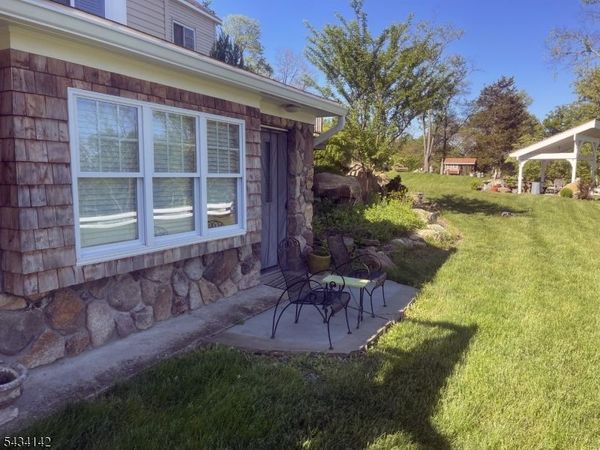 66 Danville Mountain Rd, Liberty, NJ 07838