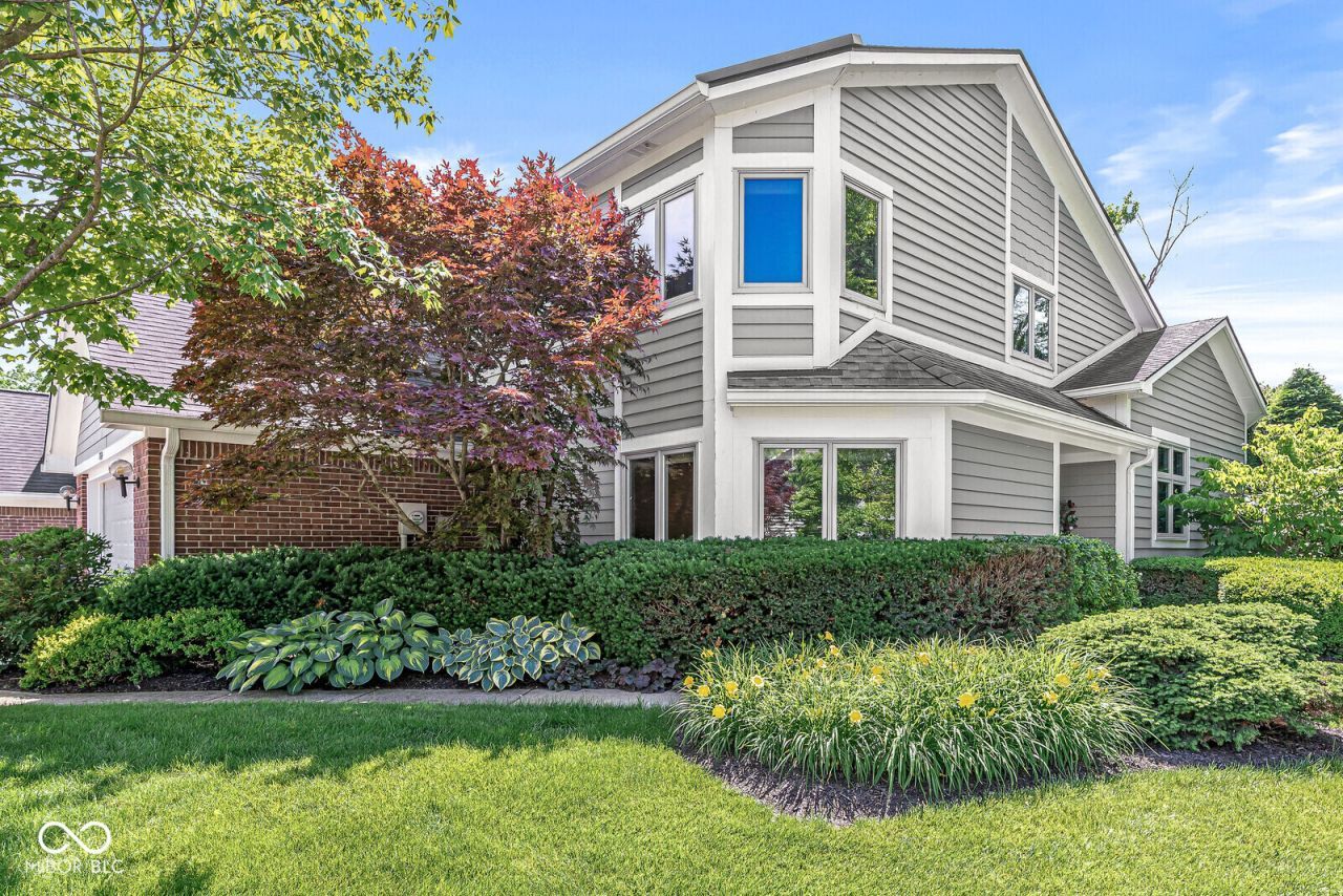 7884 Clearwater Parkway, Indianapolis, IN 46240 Main Photo
