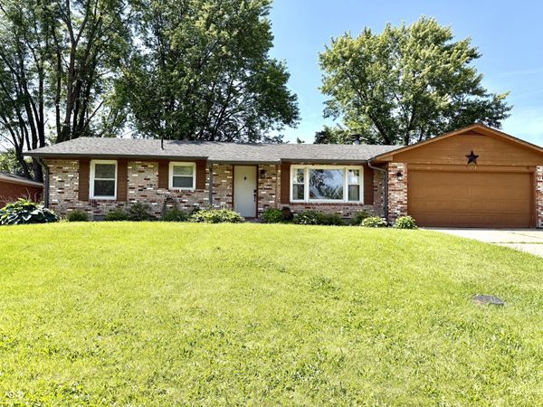 801 Piccadilly Road , Anderson, IN 46013