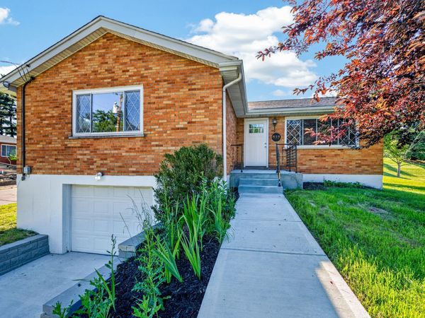 818 Mary Street, Villa Hills, KY 41017