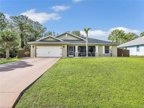2811 50th ST W, LEHIGH ACRES, FL 33971