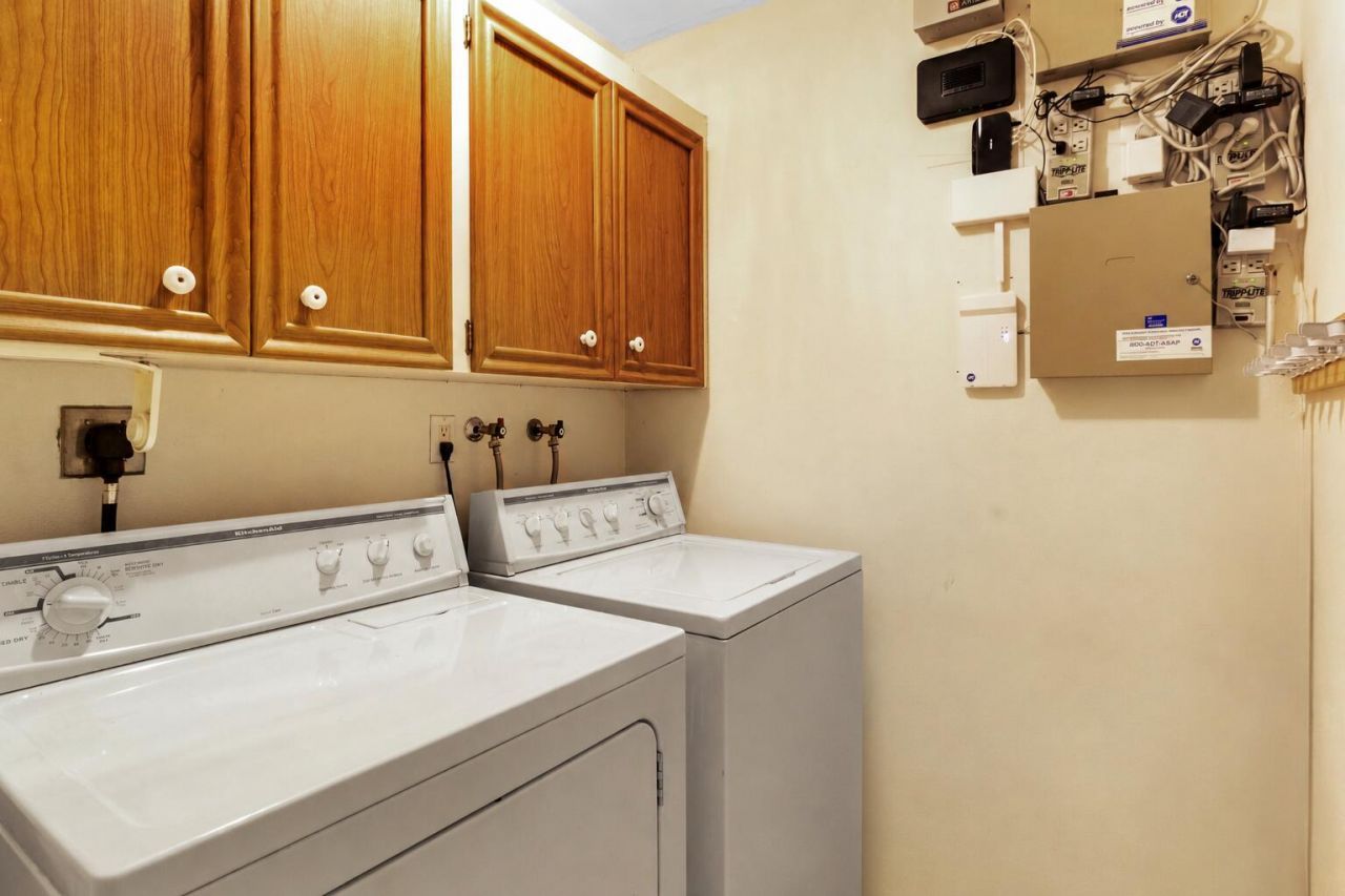 2141 NE 67th Street, Fort Lauderdale, FL 33308 Photo
