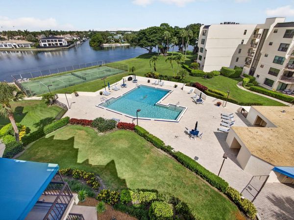364 Golfview Road, Unit 506, North Palm Beach, FL 33408