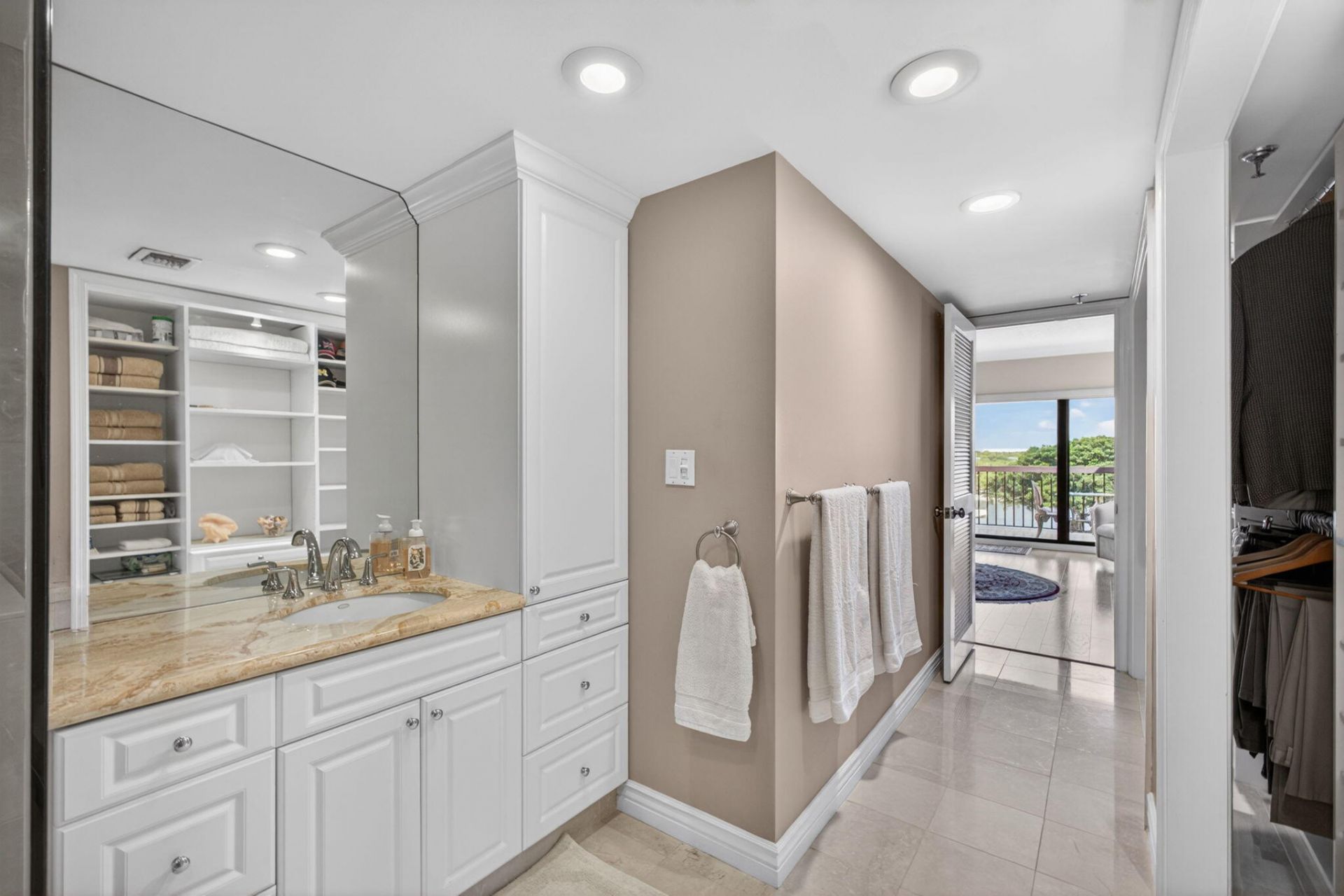 364 Golfview Road, Unit 506, North Palm Beach, FL 33408 Photo
