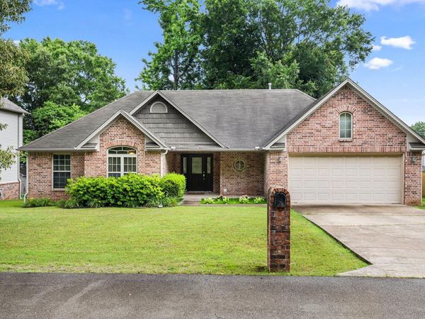 1032 Golden Hills Drive , Cabot, AR 72023