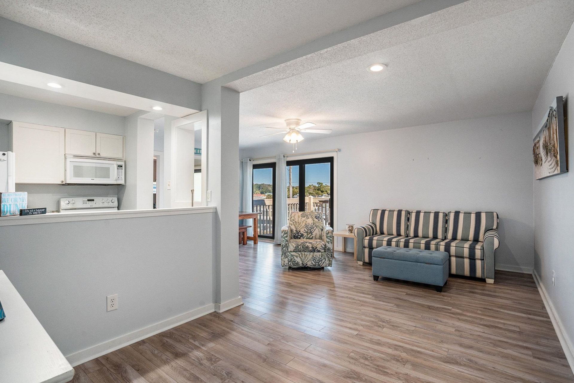 9661 Shore Dr.  Photo 6