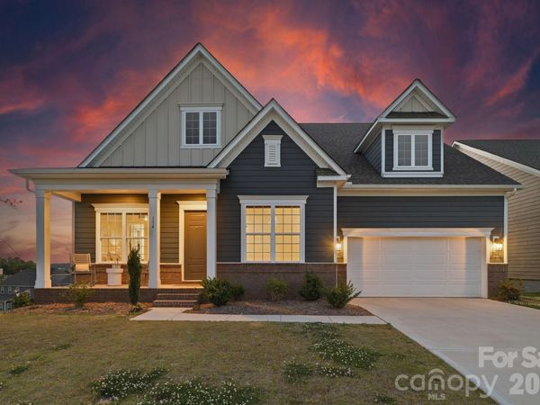 134 Winterberry Street , Mooresville, NC 28117