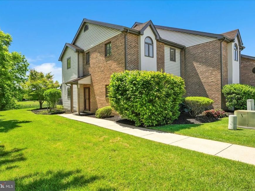 211 Black Oak Drive , Lancaster, PA 17602 Main Photo