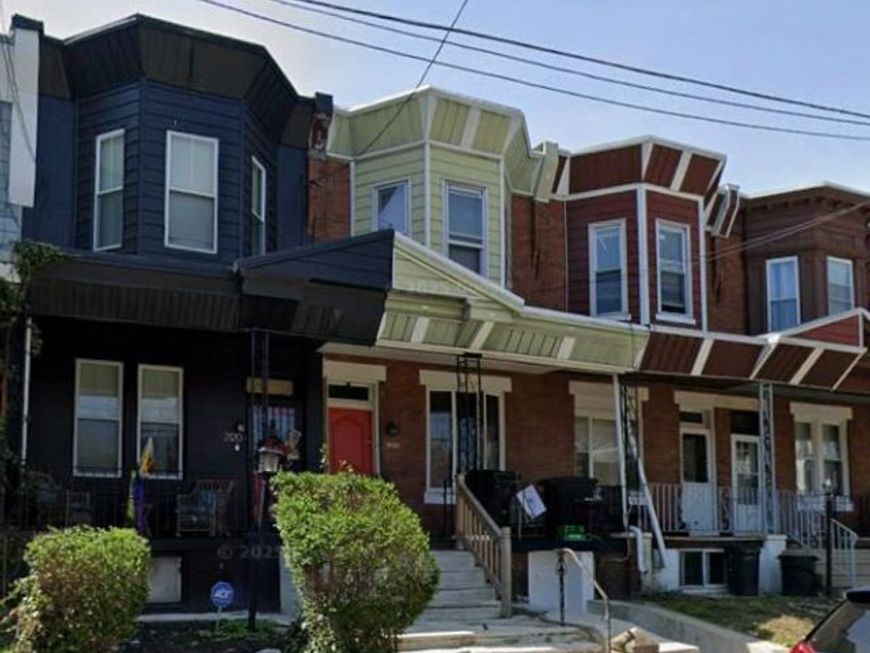 2122 W Estaugh Street, Philadelphia, PA 19140 Main Photo