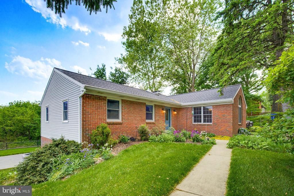 322 HILLTOP ROAD, STRASBURG, PA 17579
