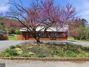 625 PLEASANT VIEW ROAD, LEWISBERRY, PA 17339