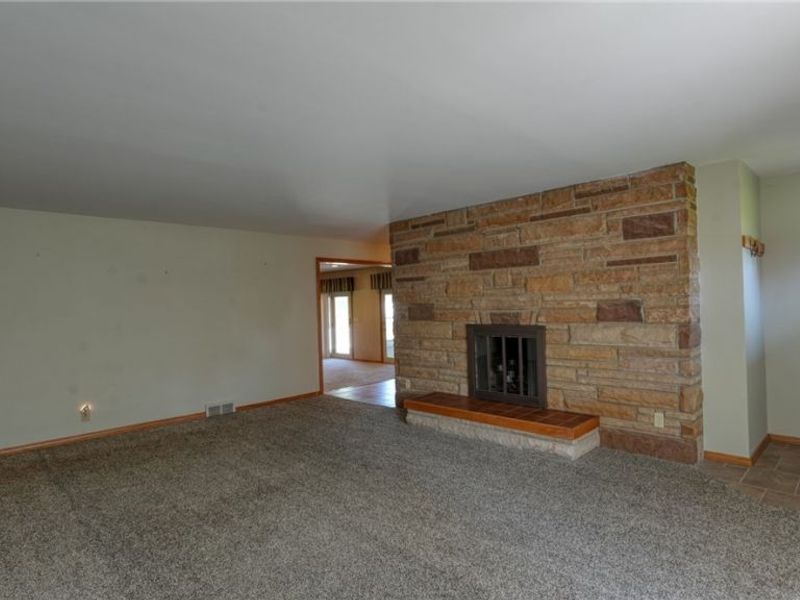 3955 Frazeysburg Road, Zanesville, OH 43701 Photo 3