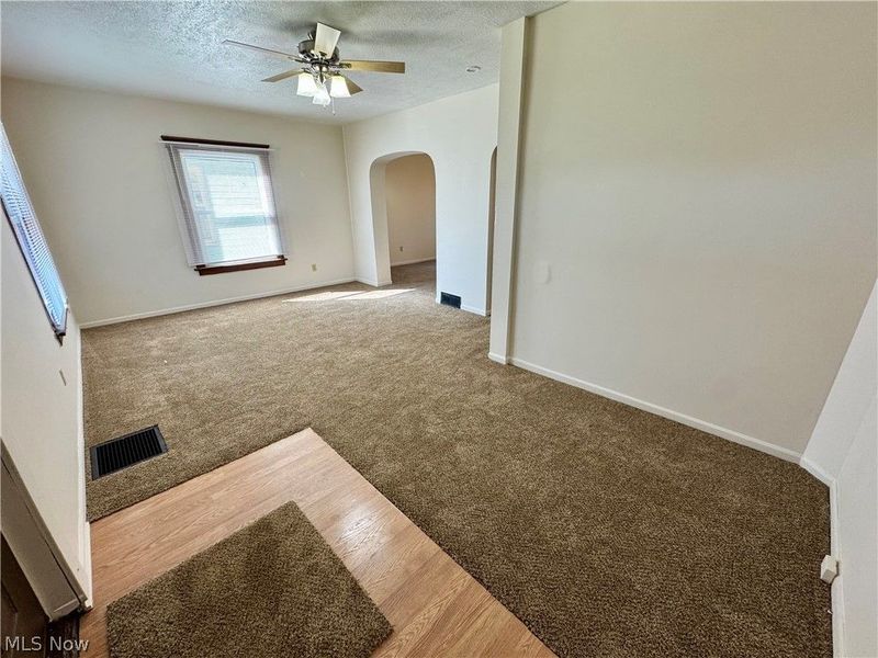 909 Clarendon Avenue SW, Canton, OH 44710 Photo 11