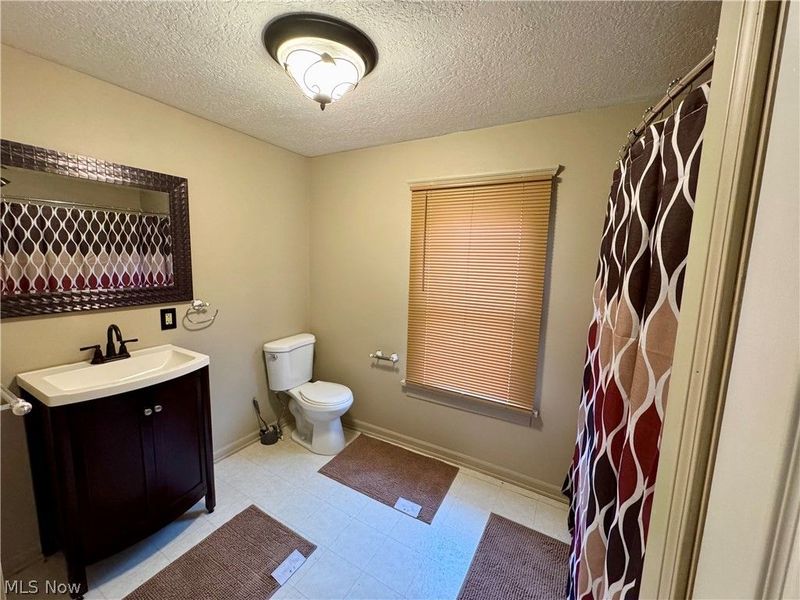 909 Clarendon Avenue SW, Canton, OH 44710 Photo 22