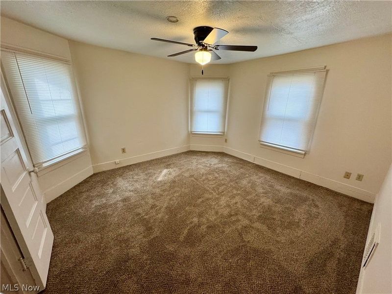 909 Clarendon Avenue SW, Canton, OH 44710 Photo 25