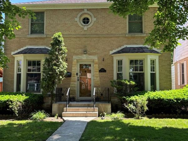 6843 Tripp Avenue , Lincolnwood, IL 60712