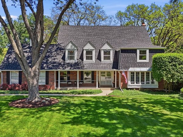 165 N Valley Road , Barrington, IL 60010