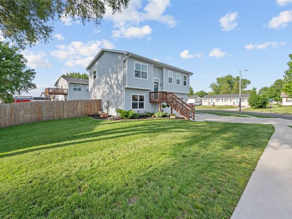 1105 Greenview Street , Kelley, IA 50134