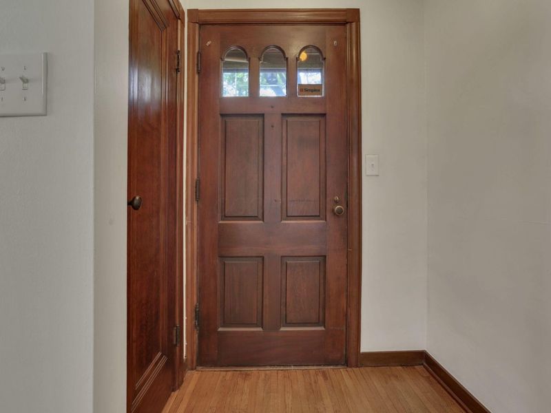 3017 Courtright Road , Columbus, OH 43232 Photo 5