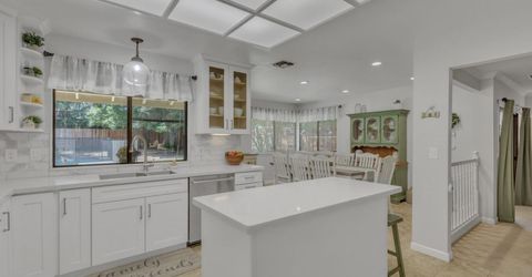 1856 Ridgeview Dr, Roseville, CA 95661 Photo