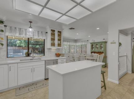 1856 Ridgeview Dr, Roseville, CA 95661 Photo